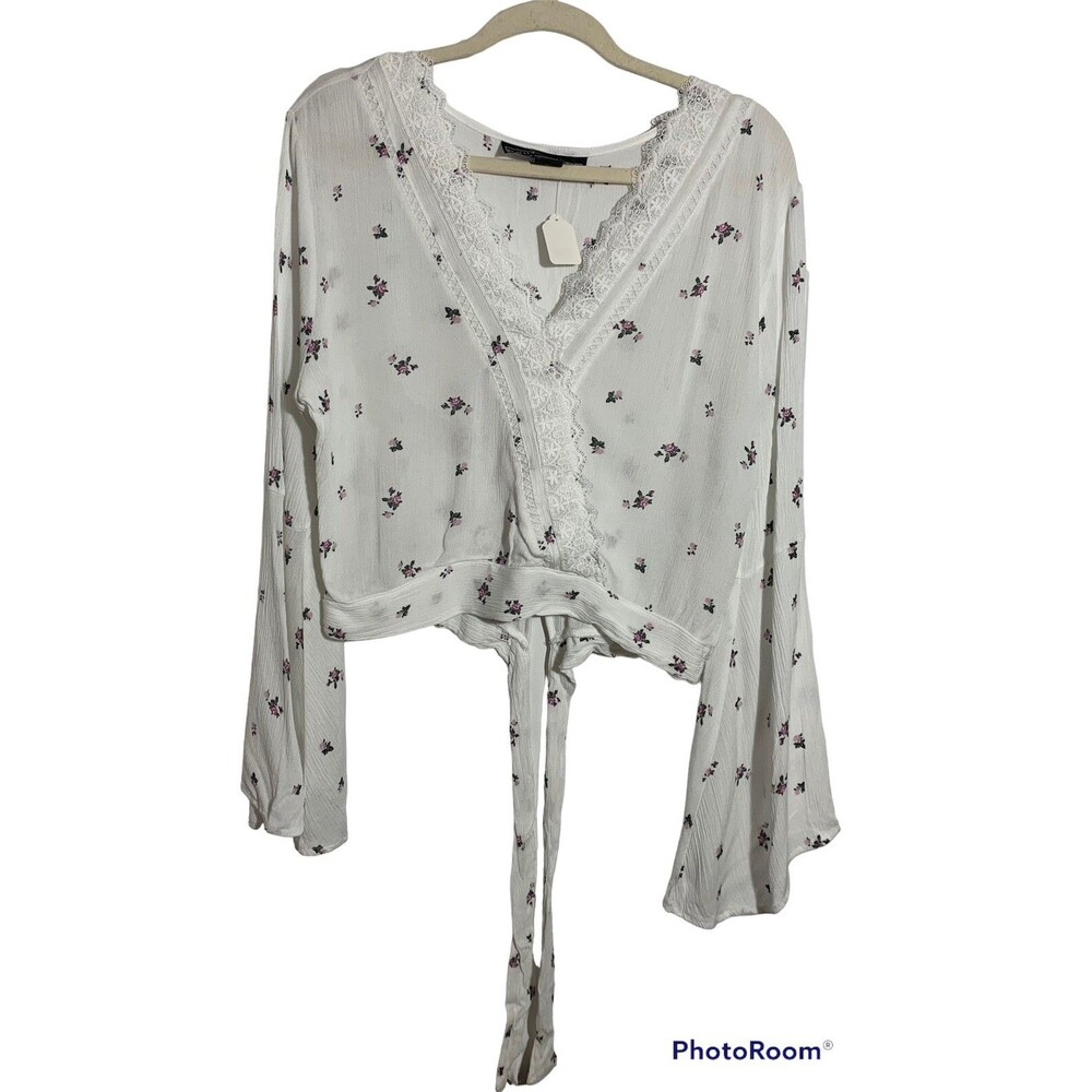 Polly & Esther Women's Size XL White Floral Tie Back Crop Bell Sleeve Top